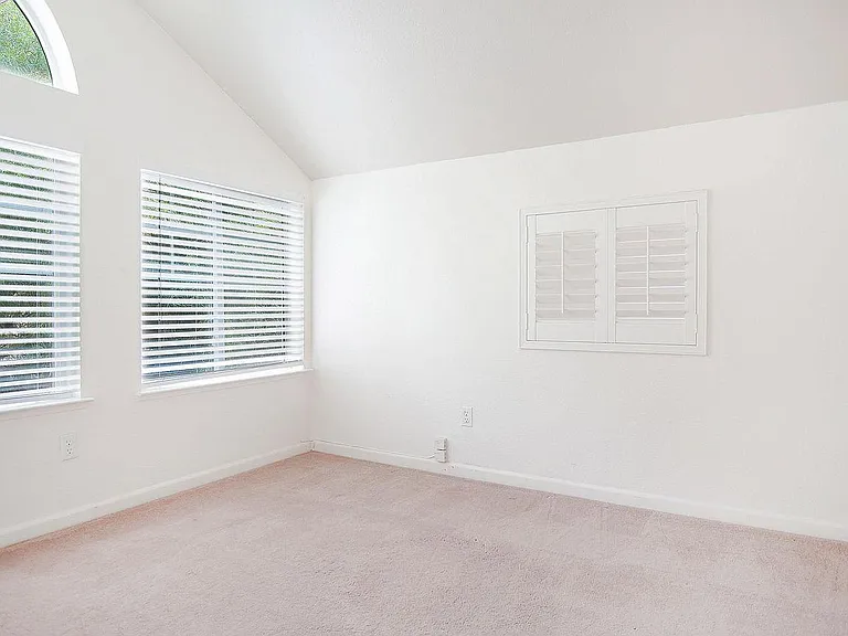 595 Birchwood Rd — Photo 30