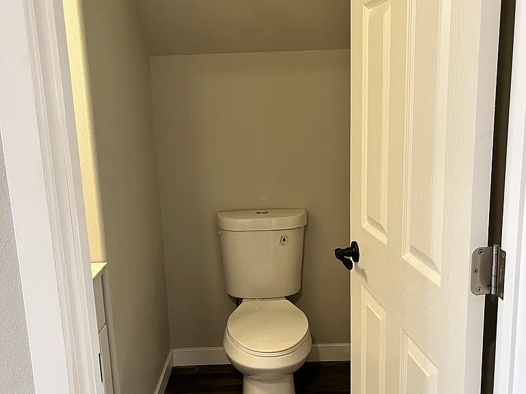 471 W Redoubt Ave #B — Photo 22