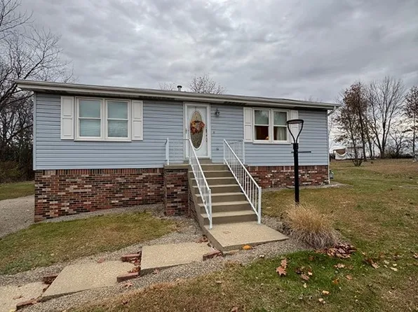 17 Susan Dr, Blairsville, PA 15717