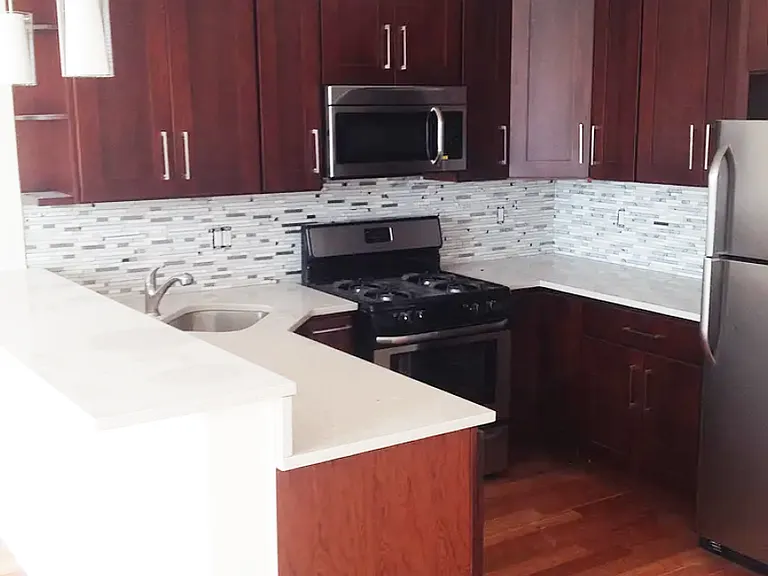 1827 Fairmount Ave #2 — Photo 1