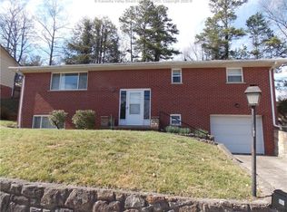 1905 Huber Rd, Charleston, WV 25314