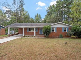 213 Pineland Ave, Clayton, NC 27520