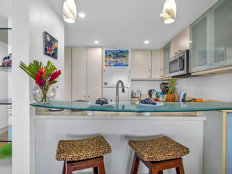 Lower Honoapiilani Rd — Photo 8