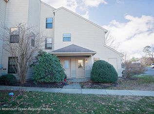 203 Larkspur Ln, Jackson, NJ