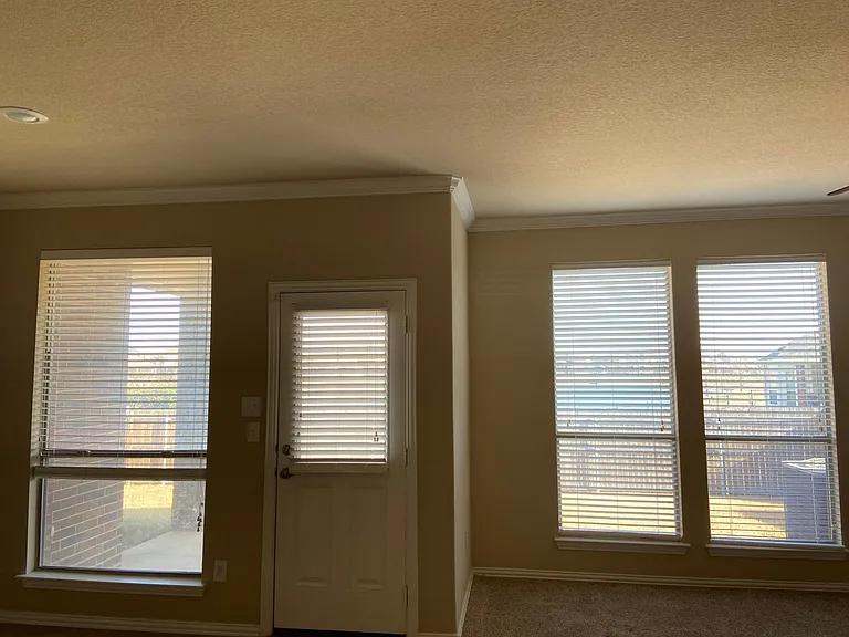 11544 Round Leaf Dr — Photo 7