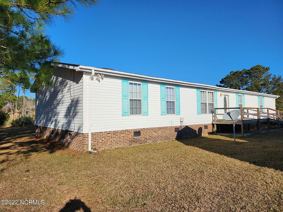 1st image of 810 Topsail Greens Dr