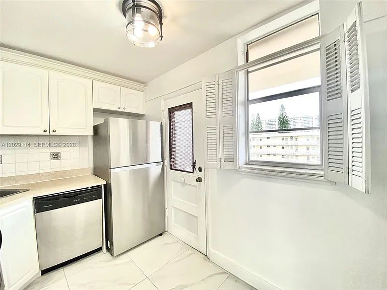 2920 Point East Dr #N611 — Photo 8
