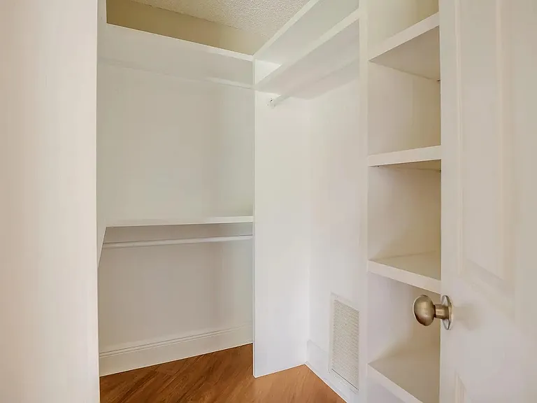 13284 Majestic Pine Ct — Photo 10