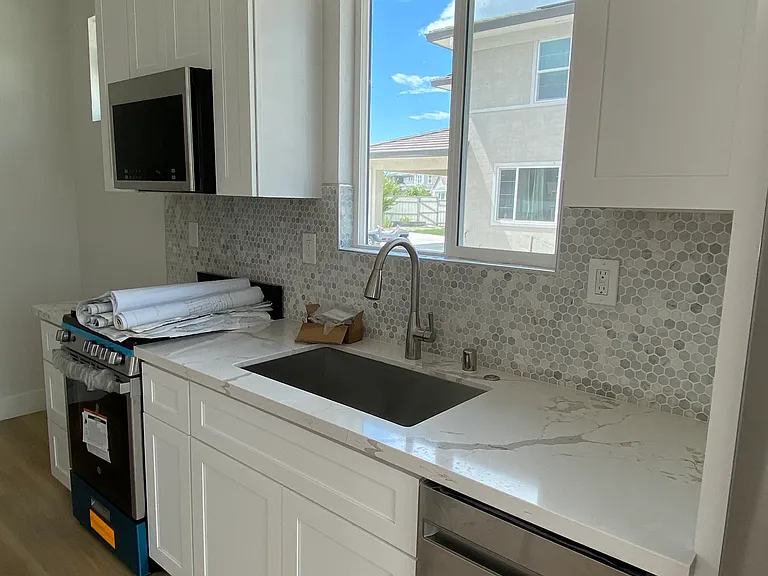 36 E Stefano Ave #40 — Photo 1