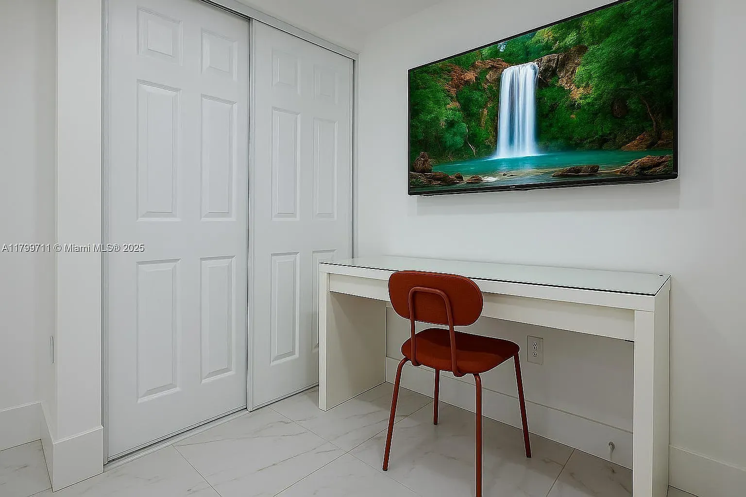 2 bed, 550 sqft, $2,000 — Photo 4