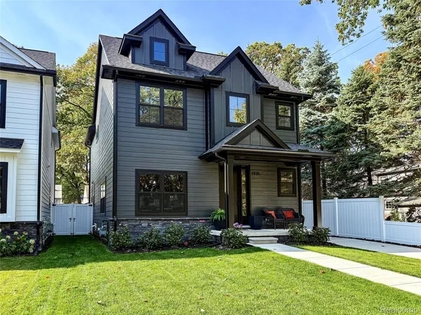 1935 Brookwood Ave, Royal Oak, MI 48073