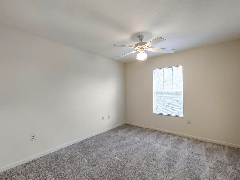 Wilmington Apartments — Photo 26