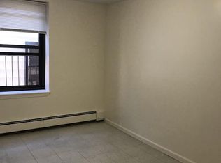 33 1st St #2, New Rochelle, NY 10801