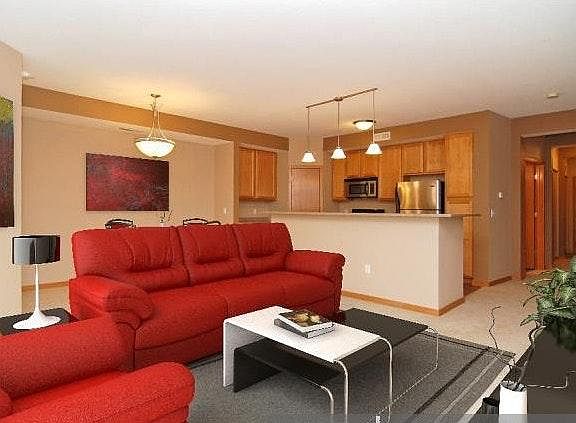 5th image of 2565 Franklin Ave APT 412