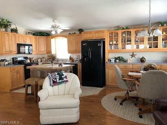 3rd image of 4691 Slash Pine Way W
