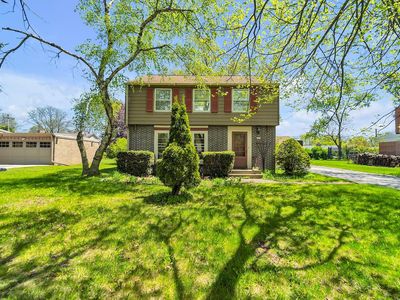 7438 North Seneca ROAD, Fox Pt, WI, 53217