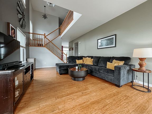 4th image of 2814 River Bend Ln