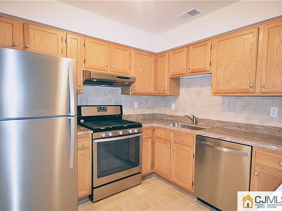 5th image of 1616 Waterford Dr #1616