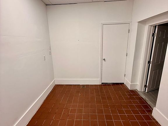 3rd image of 901 Brunswick Ave