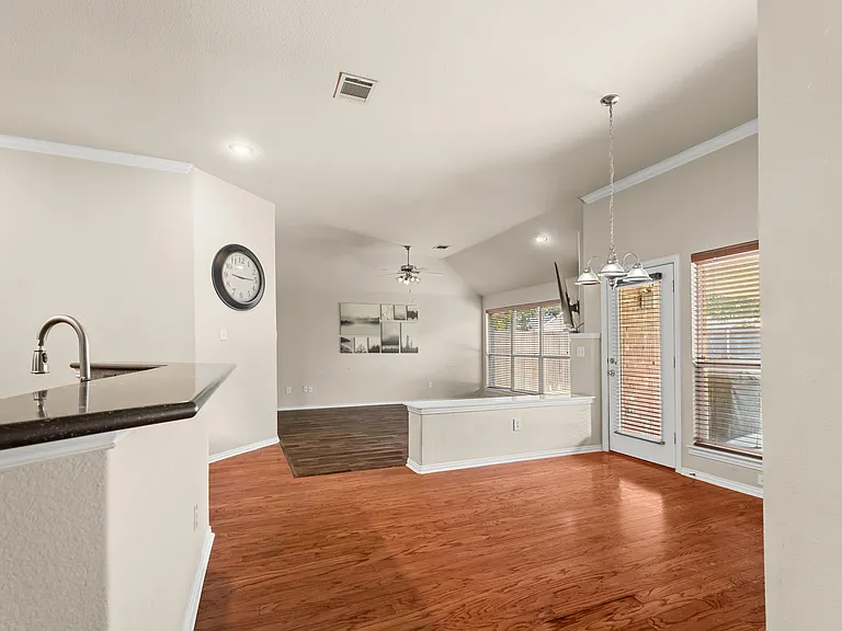 8004 Heritage Palms Trl — Photo 15