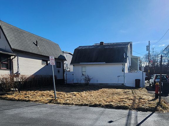 2nd image of 2 Leonard Rd