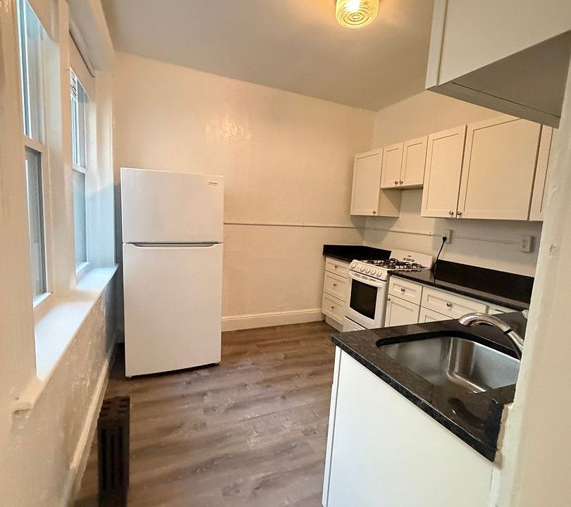 1st image of 1715 Commonwealth Ave #1B