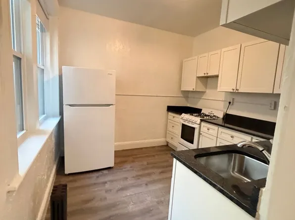 1715 Commonwealth Ave #1B, Brighton, MA 02135
