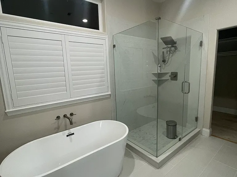 3560 Jefferson Blvd #2 — Photo 3