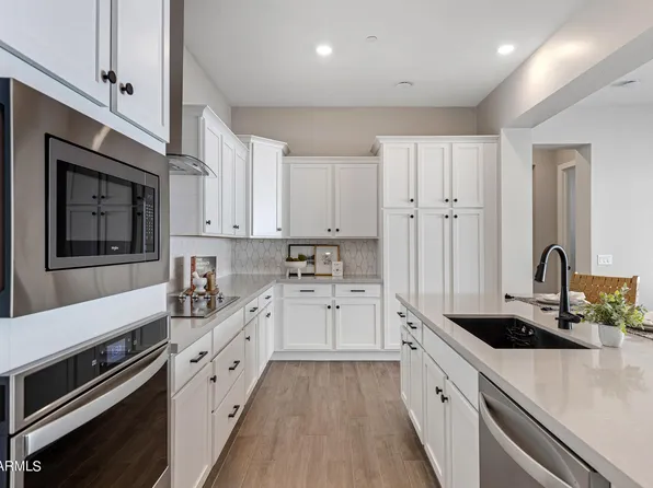 4072 E LAS COLINAS Drive, Chandler, AZ 85249