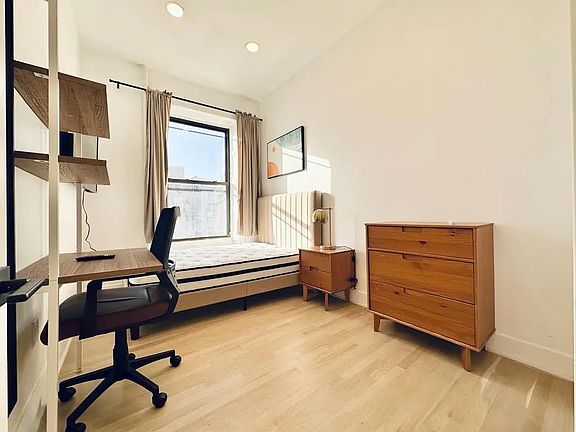 3rd image of 1223 Bedford Ave APT 4