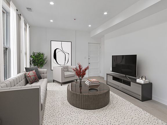 2nd image of 2825 N Damen Ave APT 2r