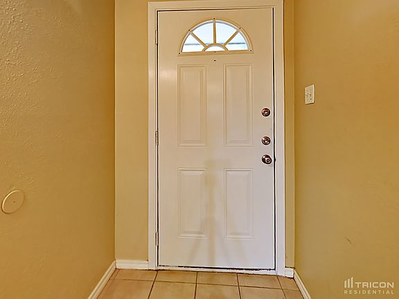 2nd image of 1006 California Trl