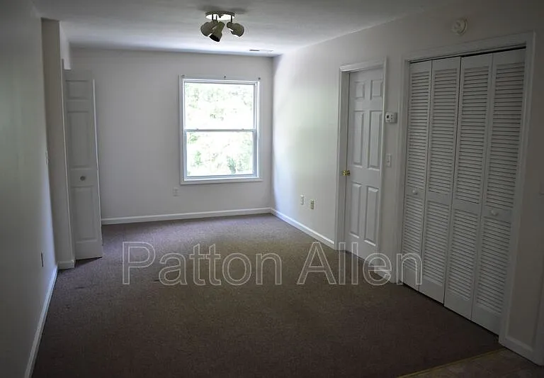 109 Citadel Dr #212 — Photo 8