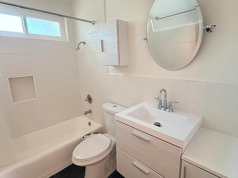 11975 Iowa Ave #7 — Photo 15