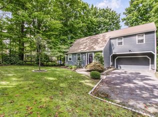 181 Salem End Rd, Framingham, MA 01702