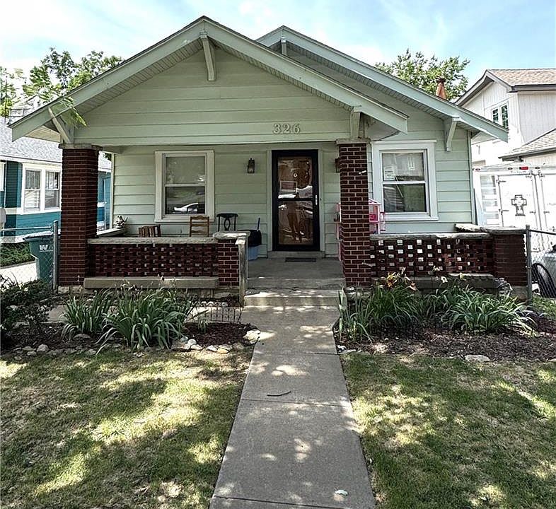 1st image of 326 N 21st St