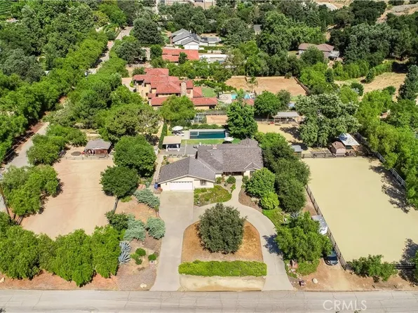 5826 Colodny Dr, Agoura Hills, CA 91301