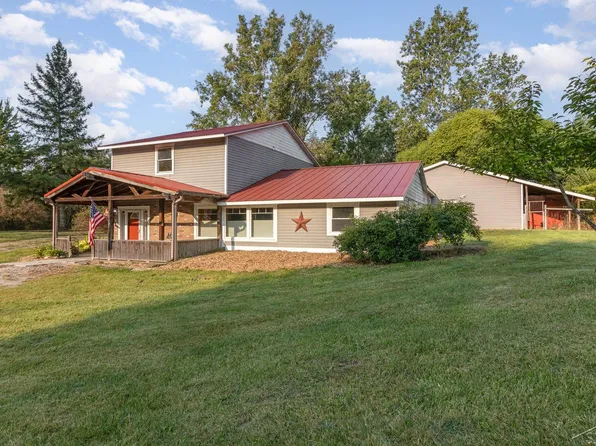 3101 N Coleman Rd, Coleman, MI 48618