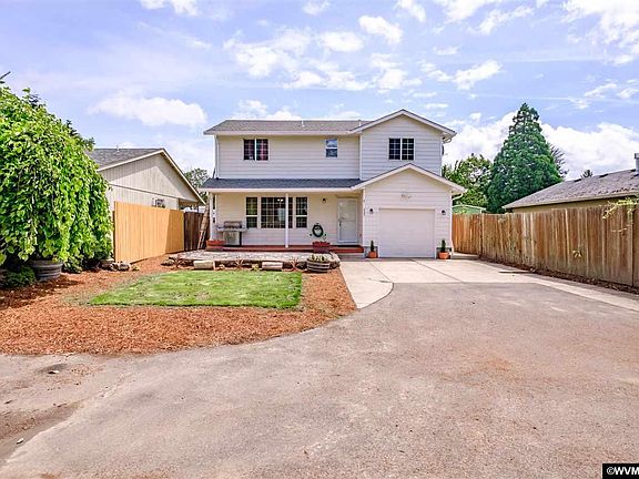 2nd image of 552 Samm Ln SE