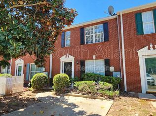 5798 Strathmoor Manor Cir, Lithonia, GA 30058