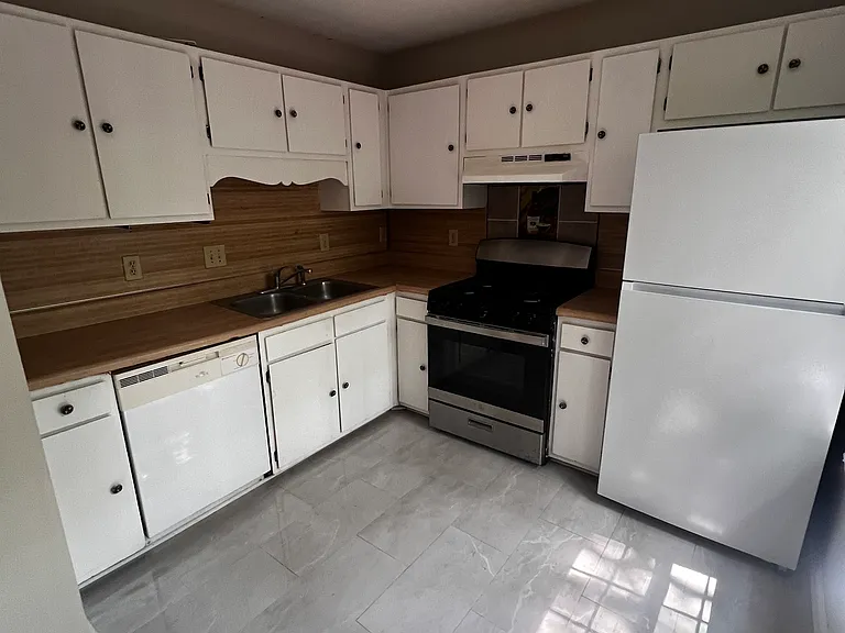 1690 Cedar Bluff Way — Photo 10
