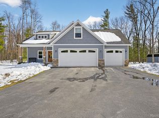 101 Highview Rd, Traverse City, MI