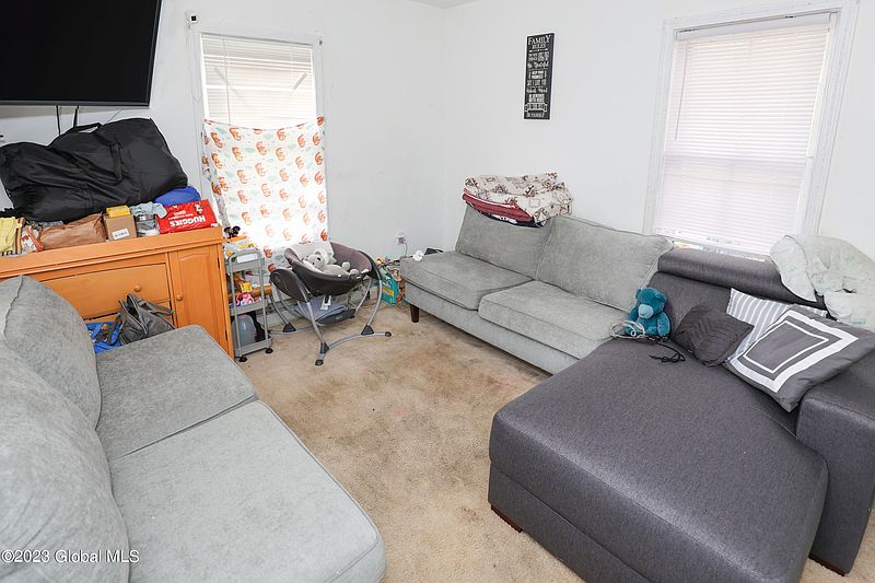3rd image of 42 Westerlo Street