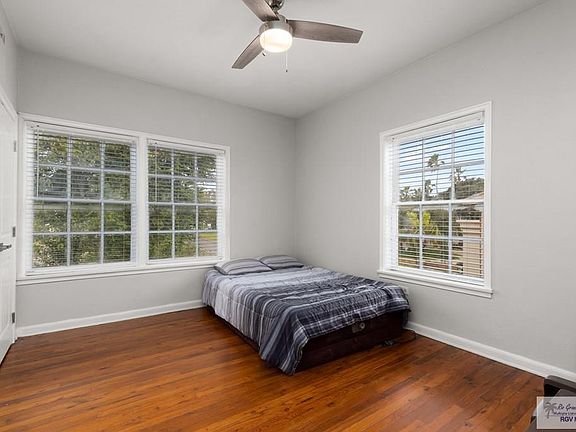 2nd image of 1800 Palm Blvd
