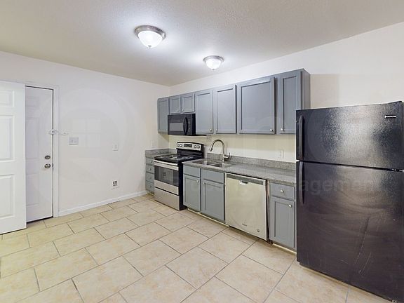 2nd image of 4928 Flamingo Rd