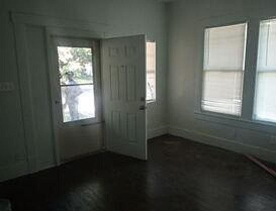4th image of 216 Avondale Ave #2