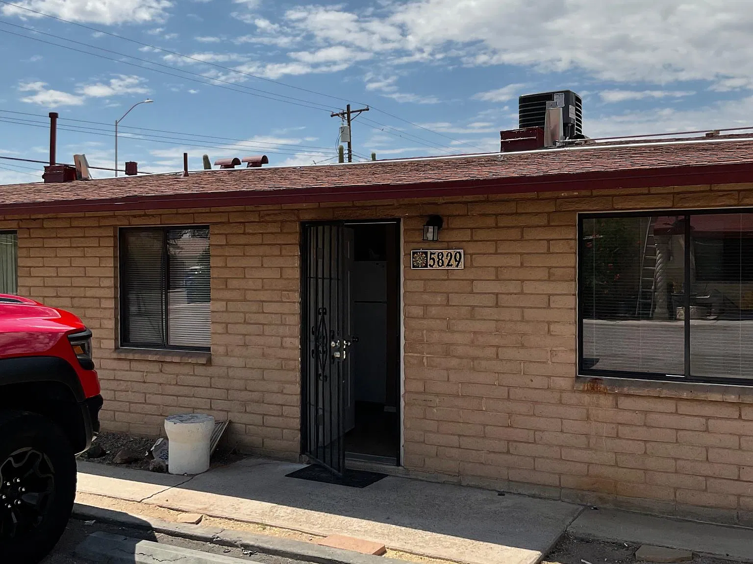 2 bed, 648 sqft, $975 — Photo 1