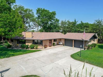 1500 W 22nd Ave, Hutchinson, KS, 67502