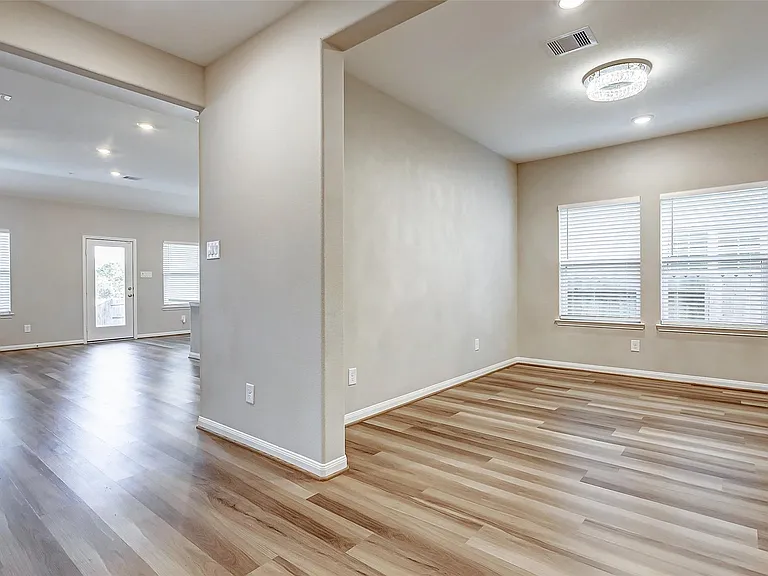 2165 Woodland Pine Dr — Photo 17