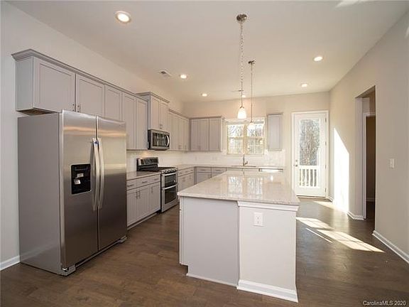 3rd image of 9532 Ainslie Downs St #75